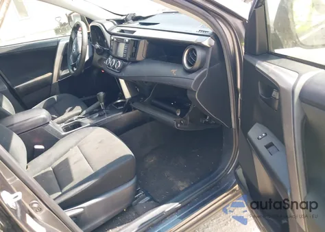 2016 Toyota Rav4 Le z USA, uszkodzony, nr VIN JTMZFREV8GJ078965